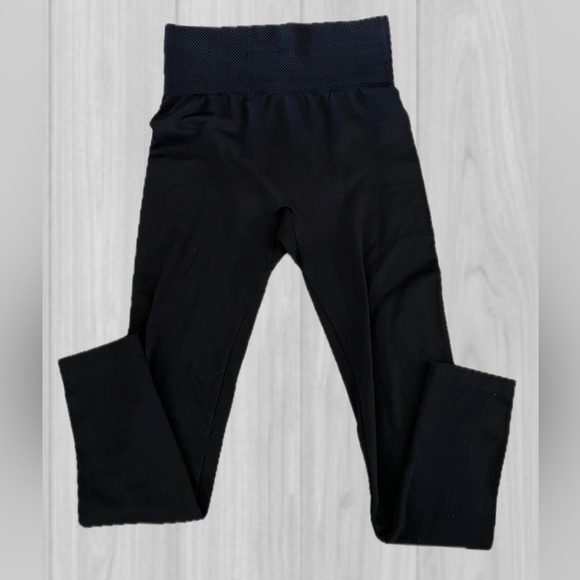 Seamless Slimming Leggings - Picture 1 of 3